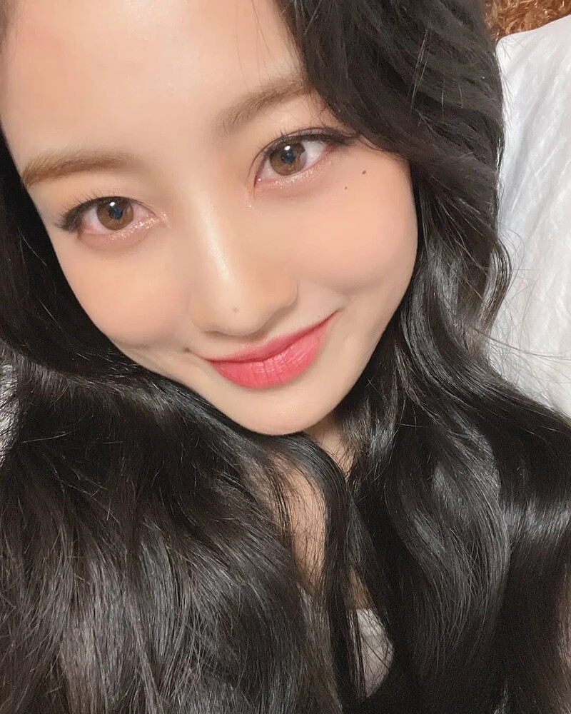 210408 TWICE Instagram Update - Jihyo documents 3