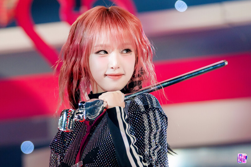 240121 Yena - 'Good Morning' at Inkigayo documents 1