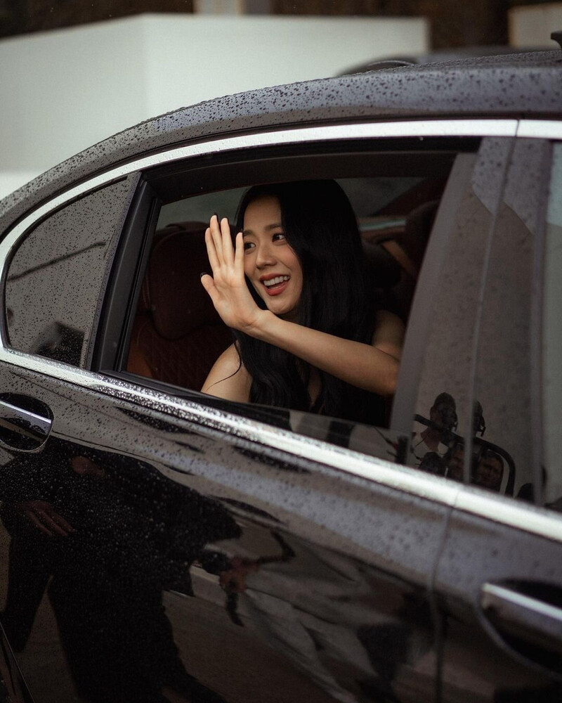 220927 BLACKPINK Jisoo at DIOR SS23 Show in Paris documents 7