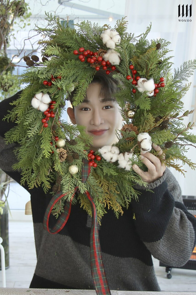 Wonho - Christmas Special Behind Photos documents 7