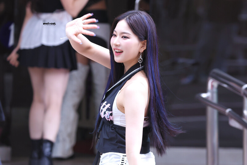 240705 STAYC Isa - Music Bank Commute documents 4