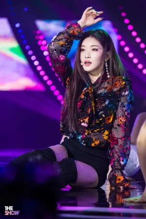 Chungha Roller Coaster The Show