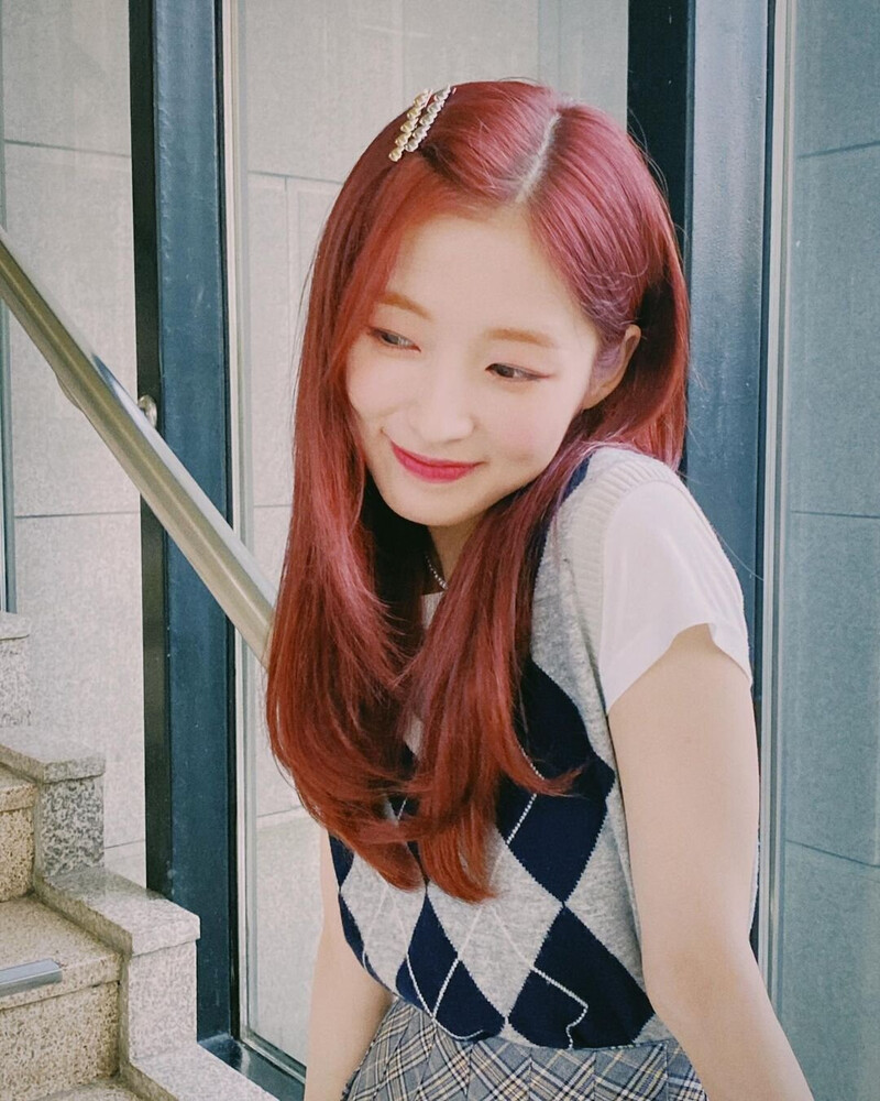 210528 OH MY GIRL Arin Instagram Update documents 10