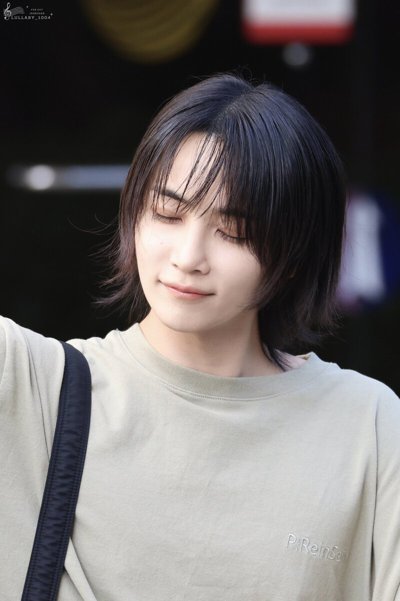 240503 SEVENTEEN Jeonghan - Music Bank Commute documents 1