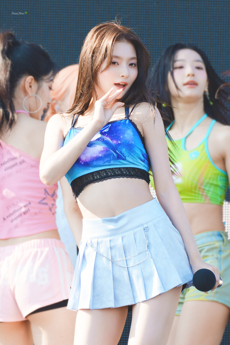 240803 fromis_9 Nagyung - Waterbomb Festival in Incheon documents 3