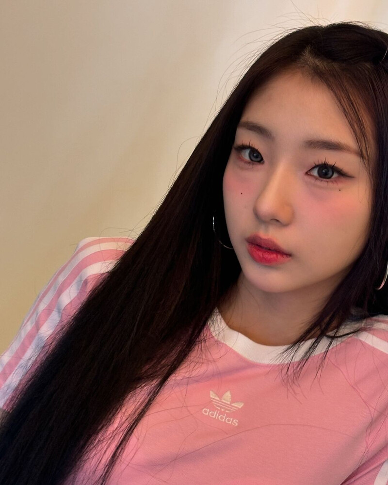 240907 - YeoJin Instagram Update documents 6