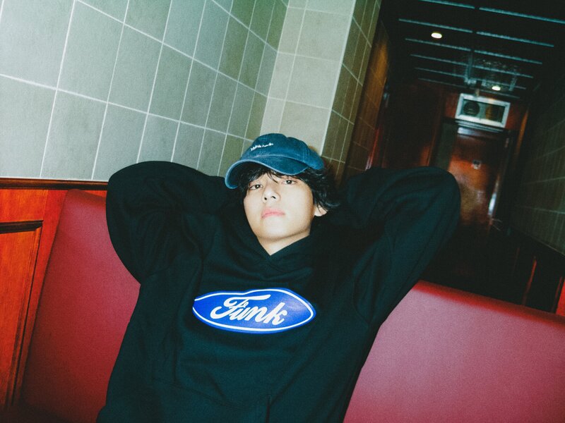 V - 'Layover' Concept Photo documents 3