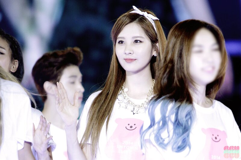 140815 Girls' Generation Seohyun at SMTOWN in Seoul documents 8