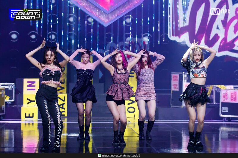210930 ITZY - 'LOCO' at M Countdown documents 6