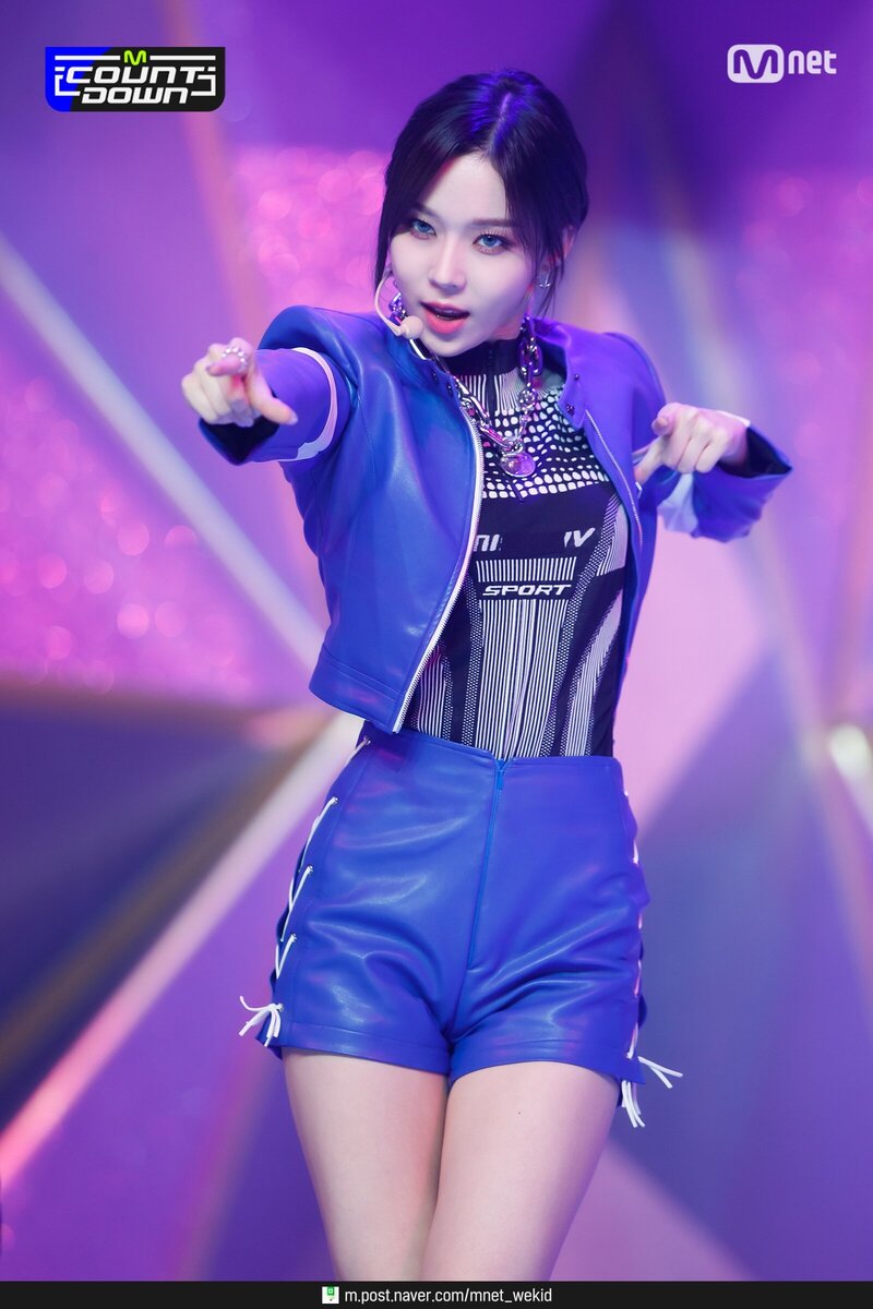 210603 aespa - 'Next Level' at M Countdown documents 21