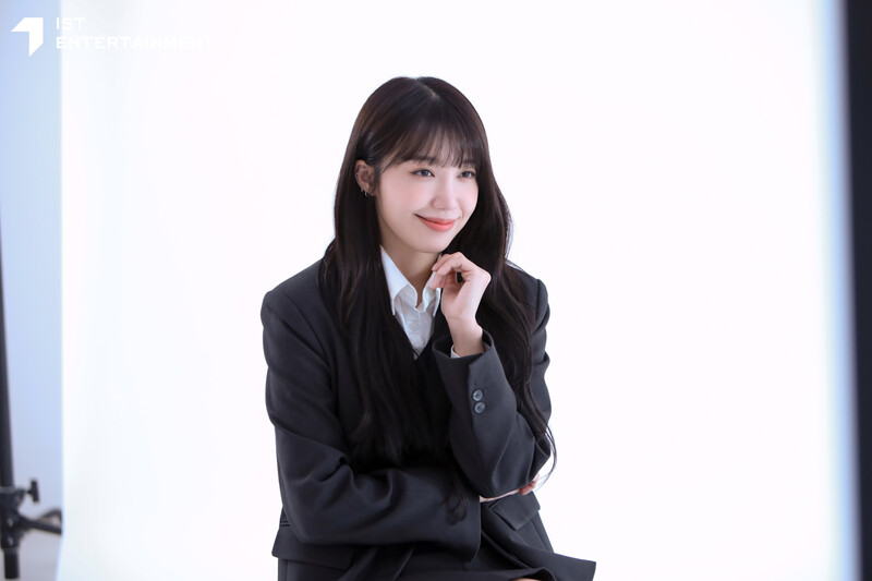 231011 IST Naver post - Apink EUNJI - 'Cloud Trail: Team Venture' game commercial shoot and MV behind documents 4