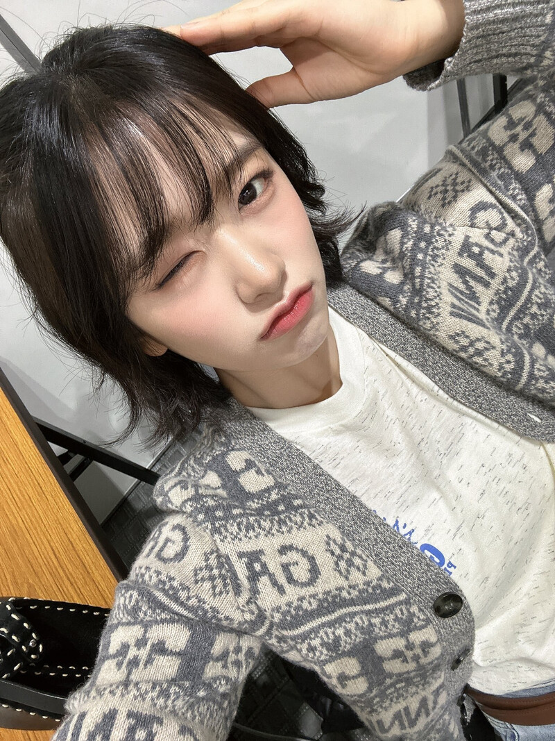 231118 IVE Japan Twitter Update - Yujin documents 3