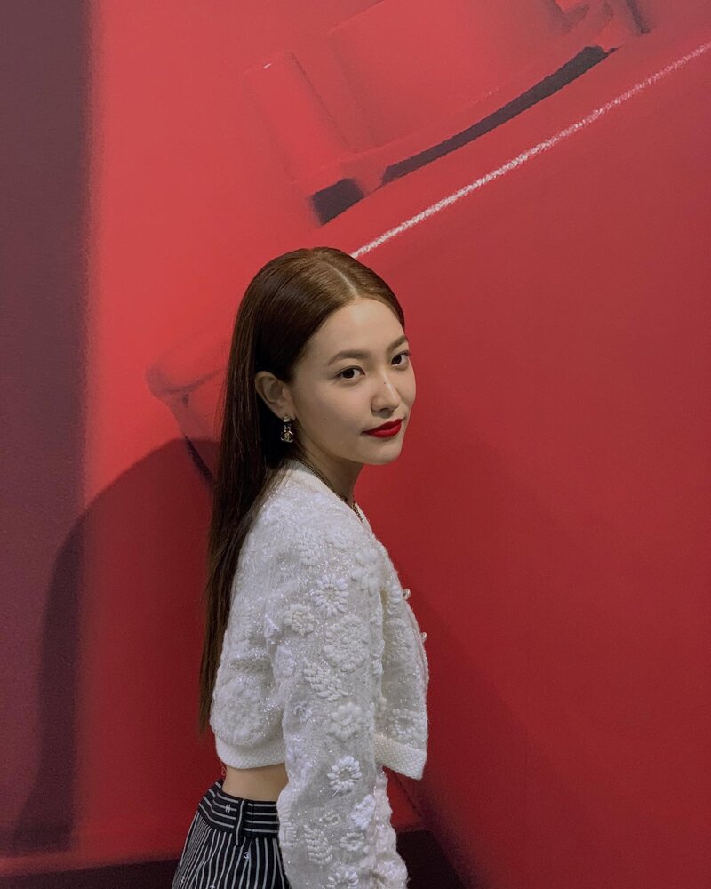 210630 Red Velvet Yeri Instagram Update documents 9