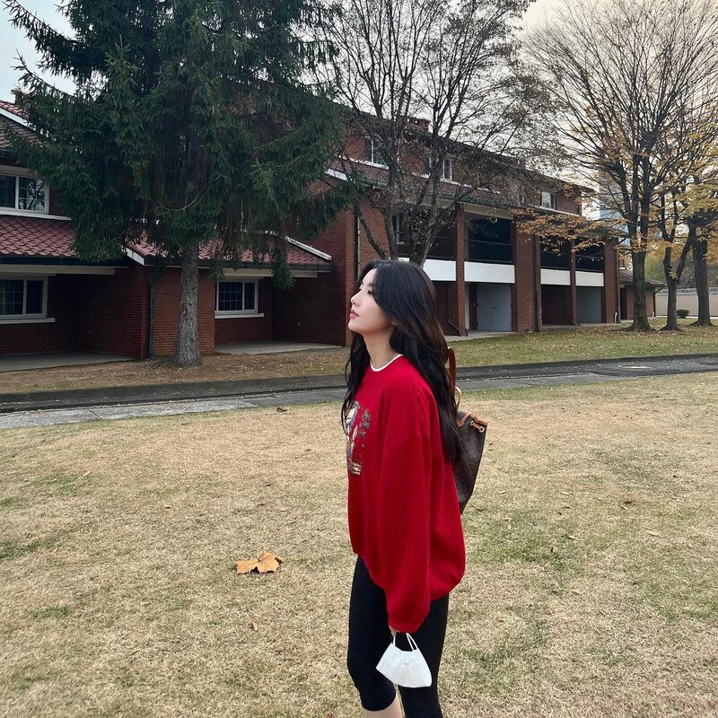 211119 Kwon Eunbi Instagram Update documents 3