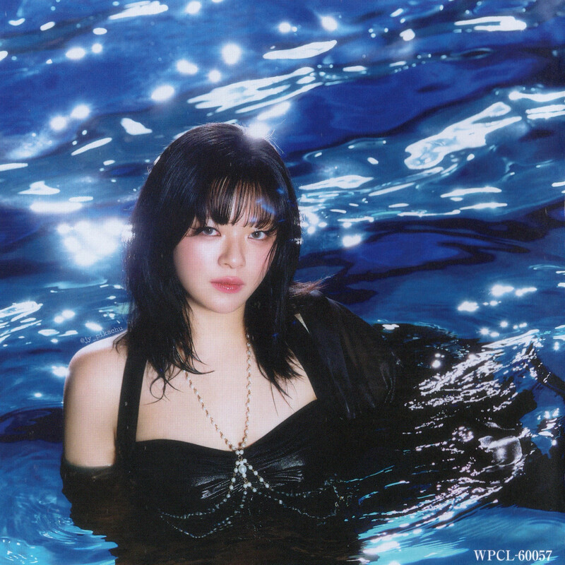 240720 TWICE -【SCAN】TWICE JAPAN 5th ALBUM DIVE Solo Jacket documents 10