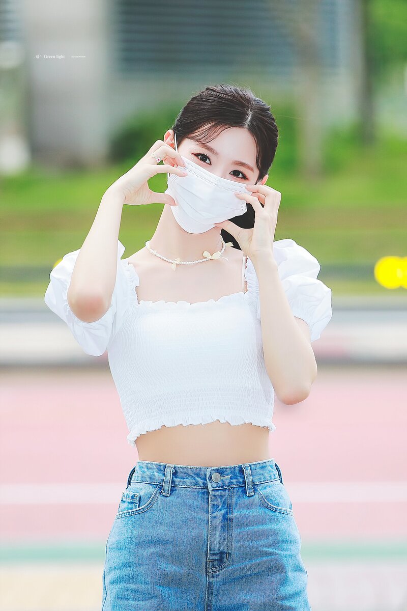 210707 (G)I-DLE Miyeon documents 11
