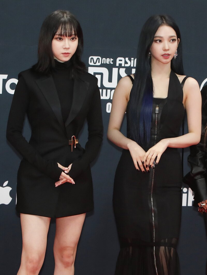 211211 ITZY at MAMA 2021 Red Carpet documents 7