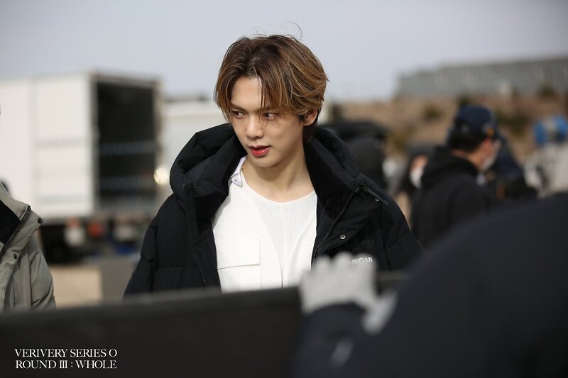 220503 Jellyfish Ent. Naver Post - Verivery at 'Undercover' Behind the Scenes documents 22