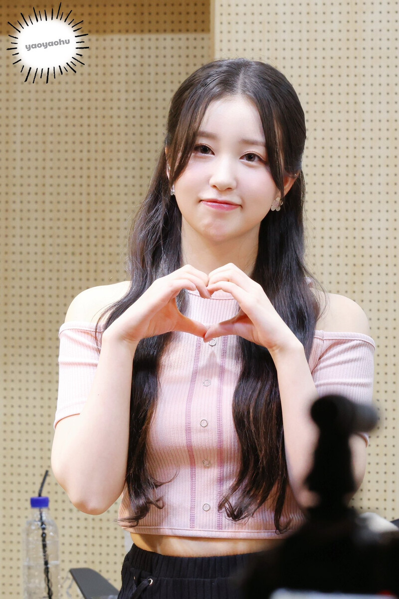 241012 WOOAH SORA at fansign event documents 1