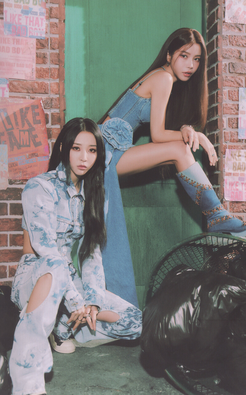 MAMAMOO 1st Single Album 'ACT 1, SCENE 1' [SCANS] documents 2