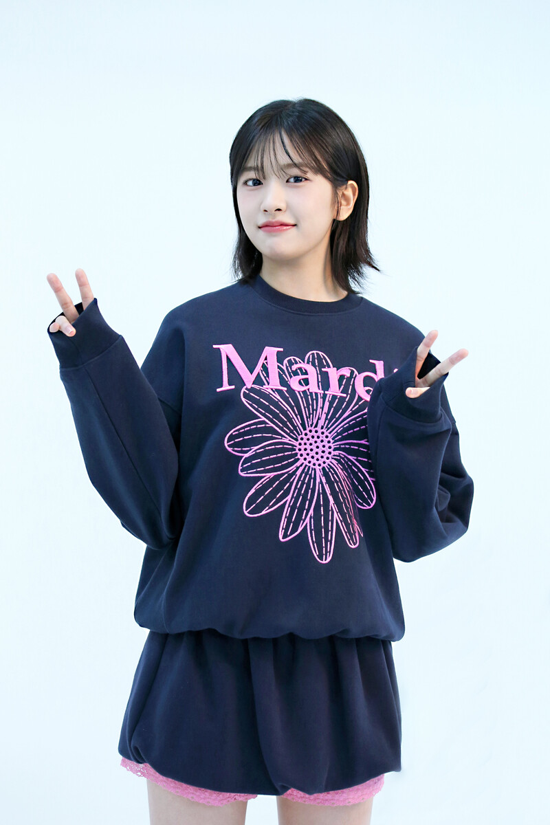 240608 Starship Entertainment Naver Update with Yujin - Mardi Mercredi Advertisement Behind the Scenes documents 3