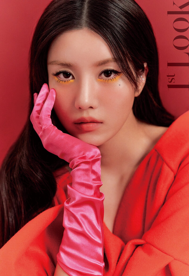 Kwon Eunbi for 1st Look Magazine Vol. 225 documents 1