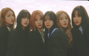 [SCANS] GFRIEND - '回:LABYRINTH'  (Crossroads Version)