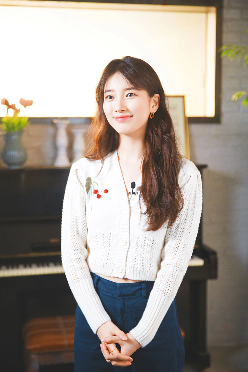 201216_Suzy_1.jpg