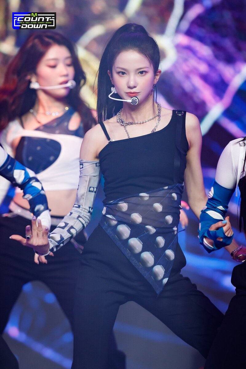 220113 Kep1er - 'MVSK' at M Countdown documents 13