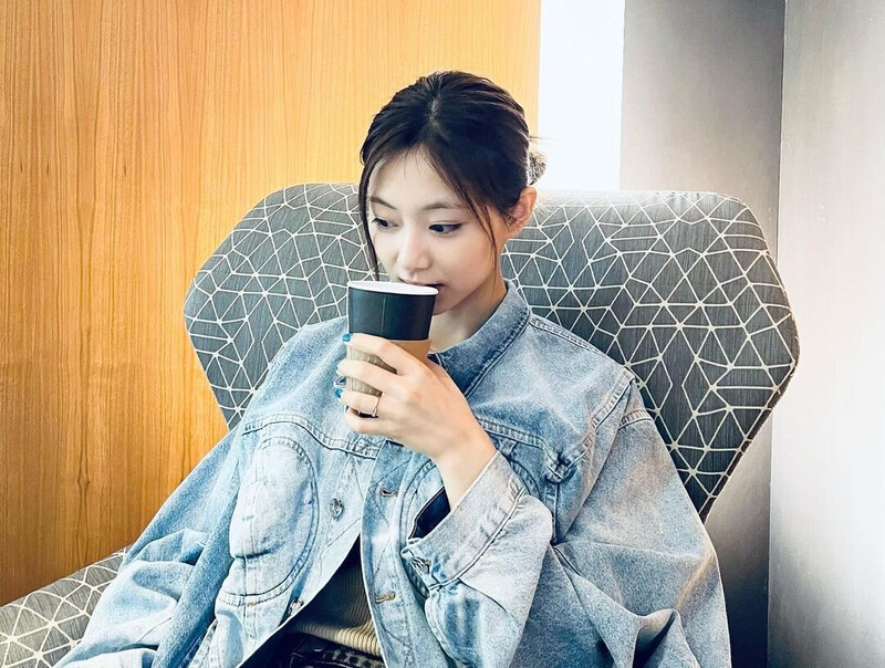 230627 - TZUYU Instagram Update documents 4