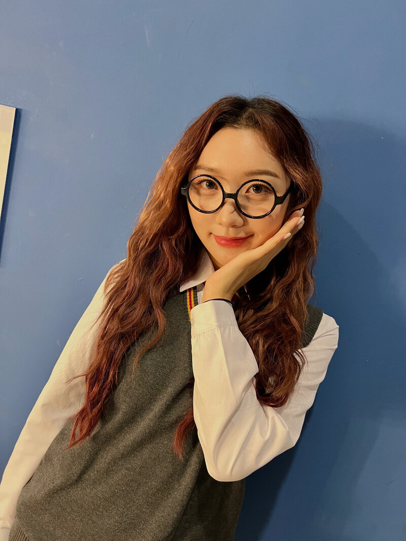 220807 SECRET NUMBER Weverse Update - Minji documents 1