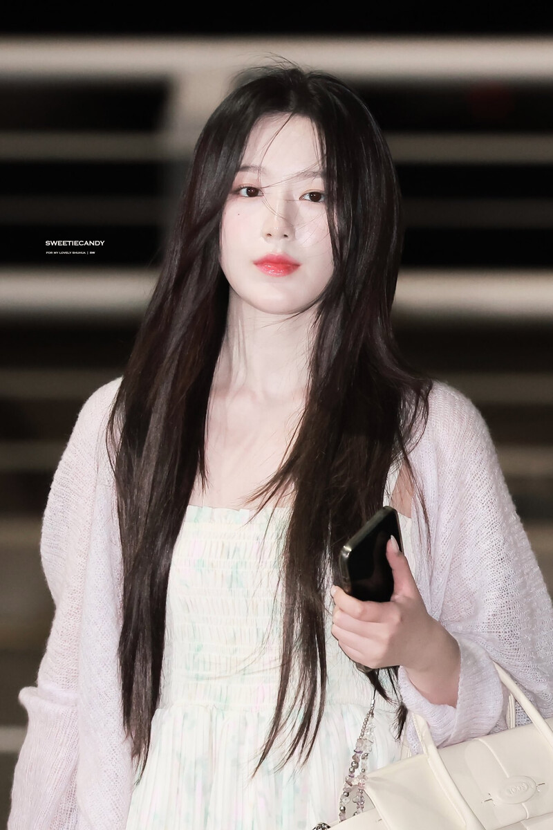 240418 (G)I-DLE Shuhua - ICN Airport documents 1