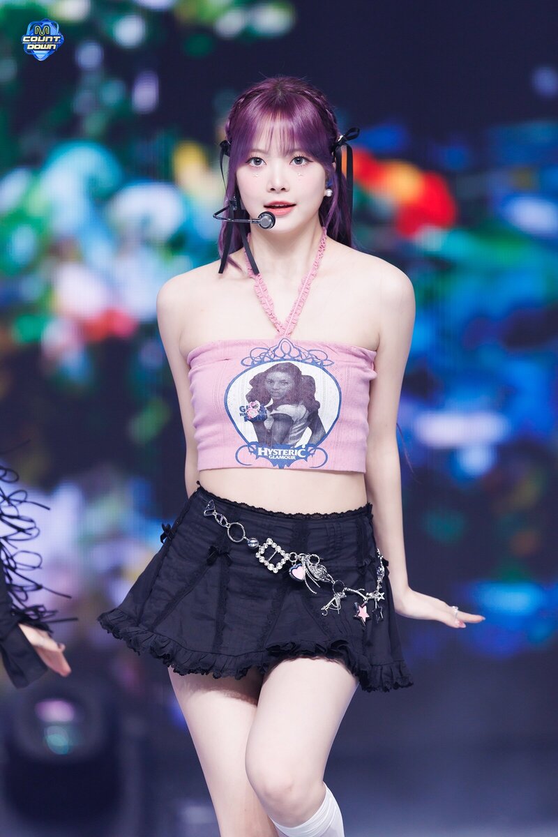 240222 LE SSERAFIM Eunchae - 'EASY' and 'Swan Song' at M Countdown documents 10