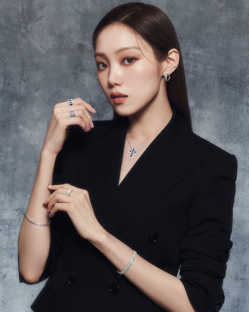 LEE SUNG KYUNG for DAMIANI documents 2