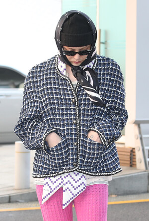 241121 G-Dragon at Incheon International Airport