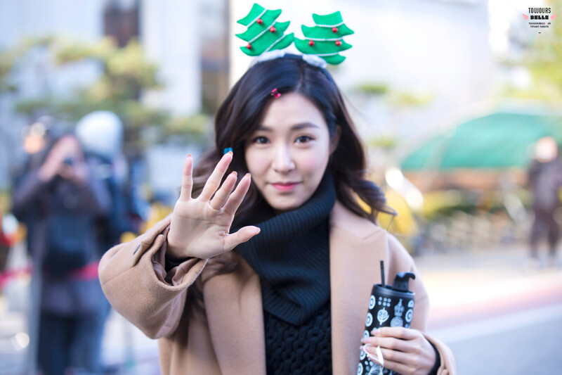 151204 Girls' Generation-TTS Tiffany at Music Bank documents 8