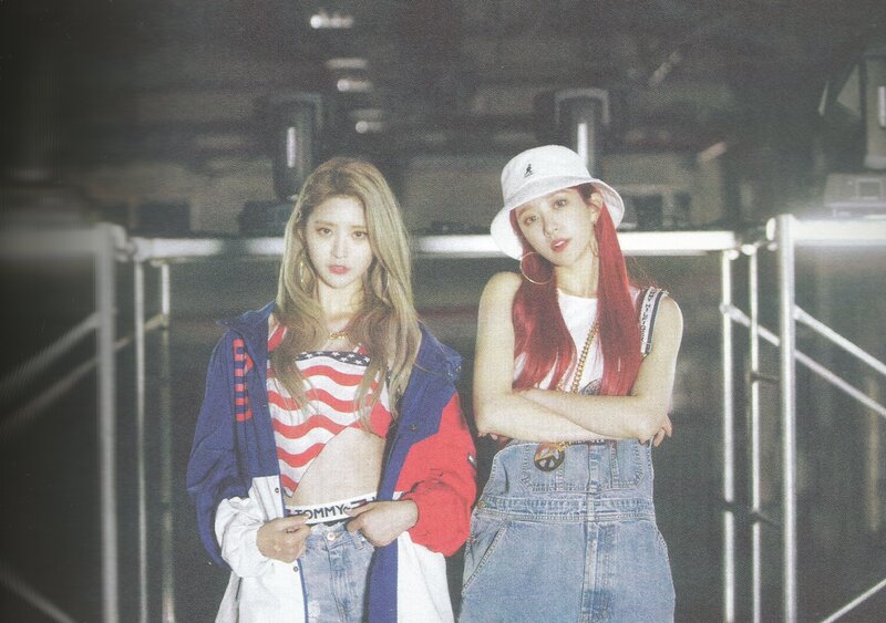 [SCANS] EXID - Lady documents 3