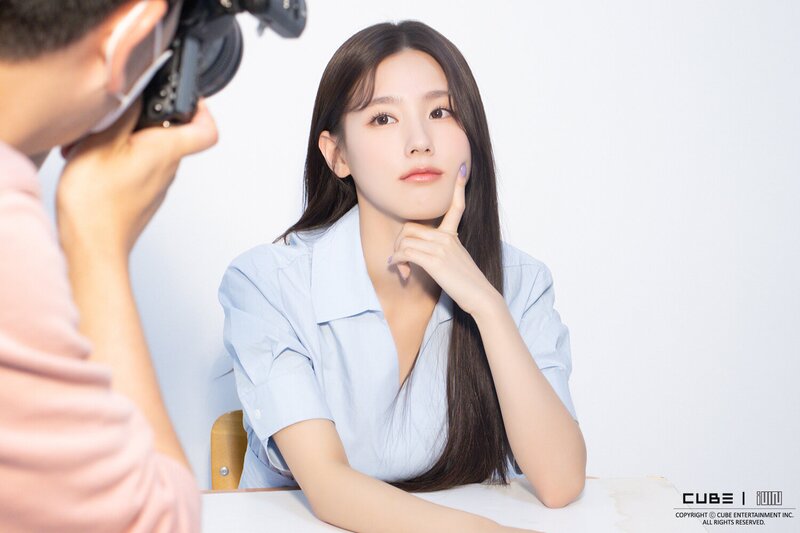 211015 Cube Naver Post - (G)I-DLE Miyeon 2021 Profile Photoshoot documents 19