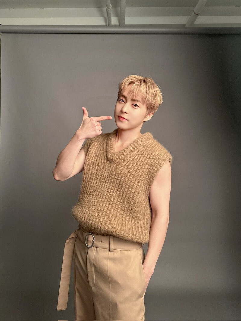 240904 Xiumin Weverse Update - ARENA Homme+ Korea Behind Photo documents 8