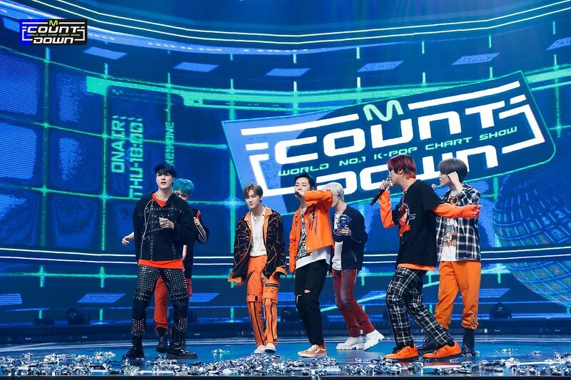 220407 NCT DREAM- 'GLITCH MODE' at M COUNTDOWN documents 18