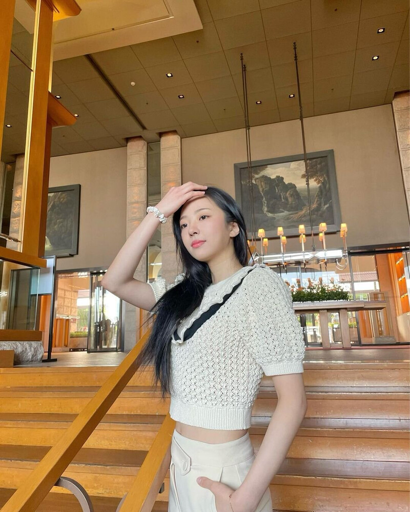 220531 Yeonje Instagram Update (ALICE) documents 1