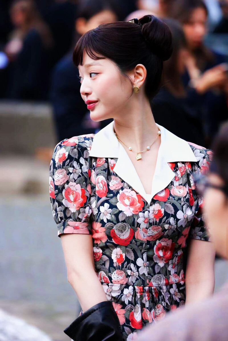 241001 IVE Wonyoung - Miu Miu SS25 Show at Paris Fashion Week documents 5