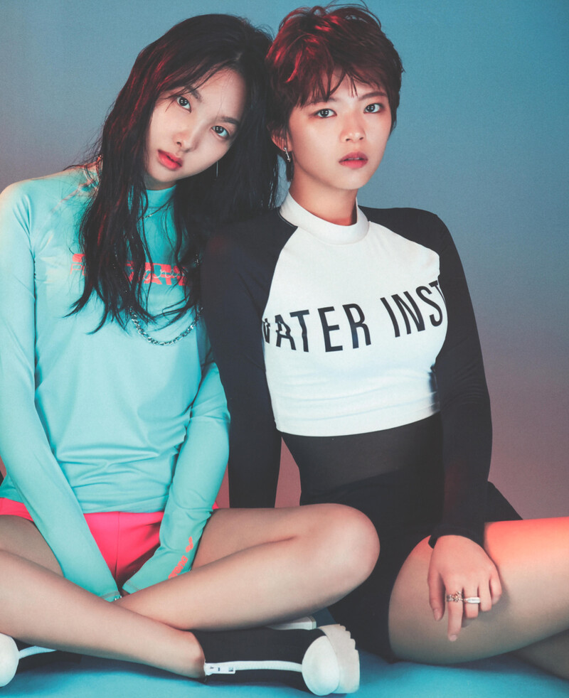 TWICE for Singles Magazine Korea No.143 (Scans) documents 4