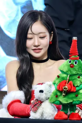 241222 JULIE at MAKESTAR Fansign