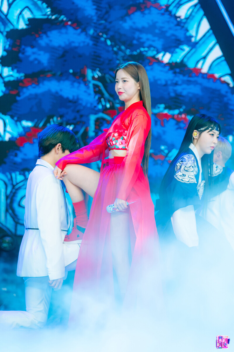 230402 MAMAMOO+ - 'Chico malo' + 'GGBB' at Inkigayo documents 12