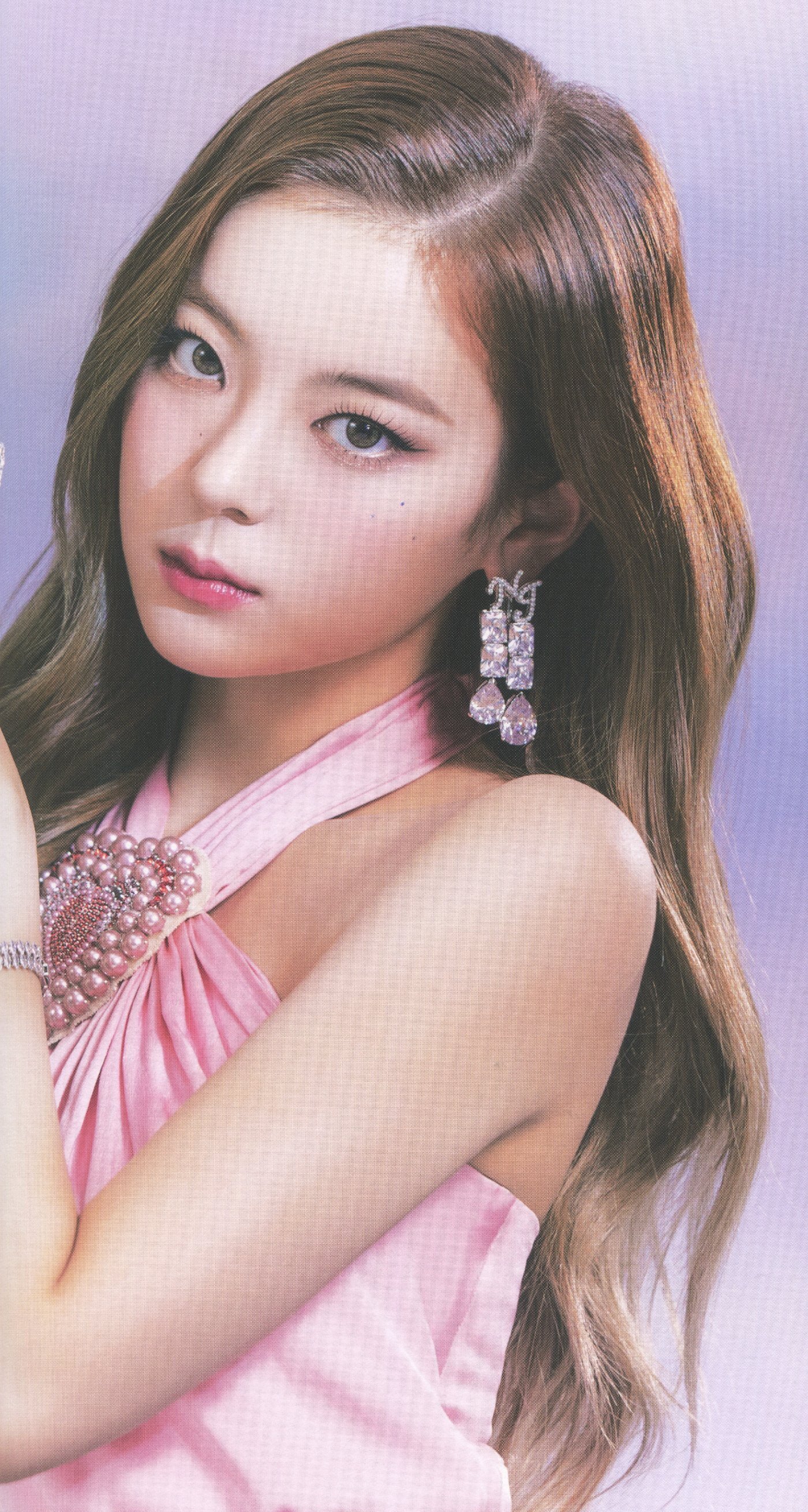 ITZY 'CHECKMATE' Album Scans (Lia ver.) | kpopping