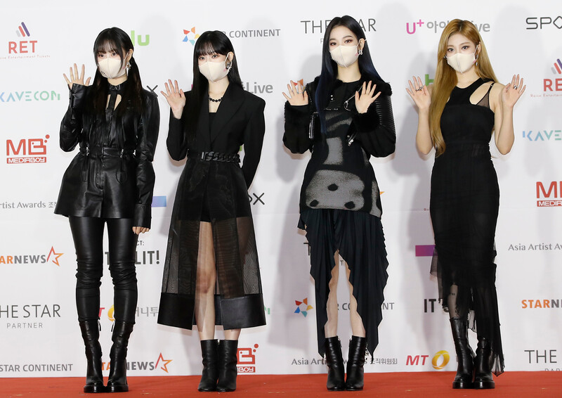 211202 aespa at Asia Artist Awards documents 3