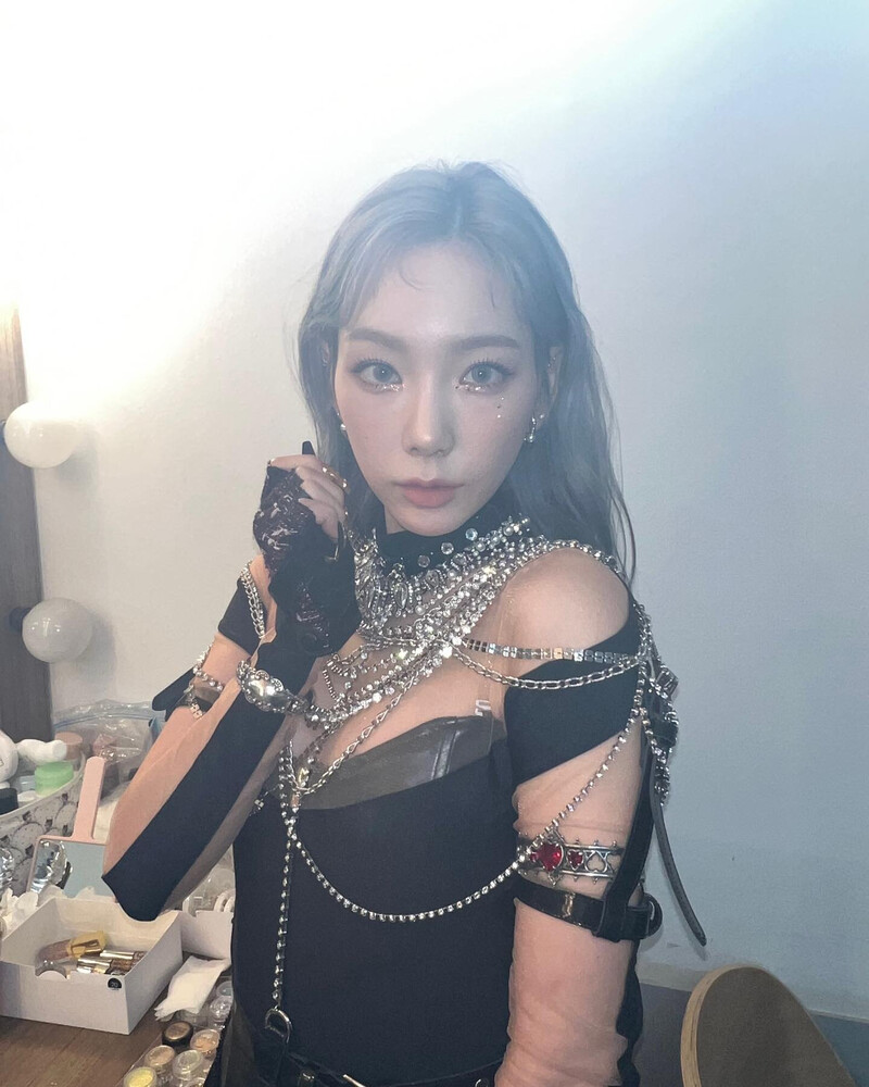 220106 Taeyeon Instagram Update documents 1