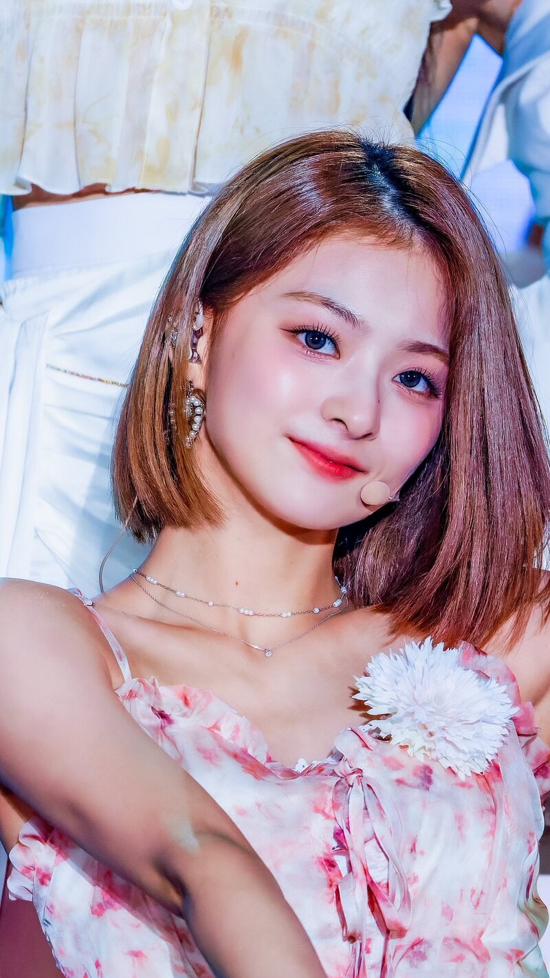 220809 fromis_9 Nagyung - KBS Open Concert in Ulsan documents 4