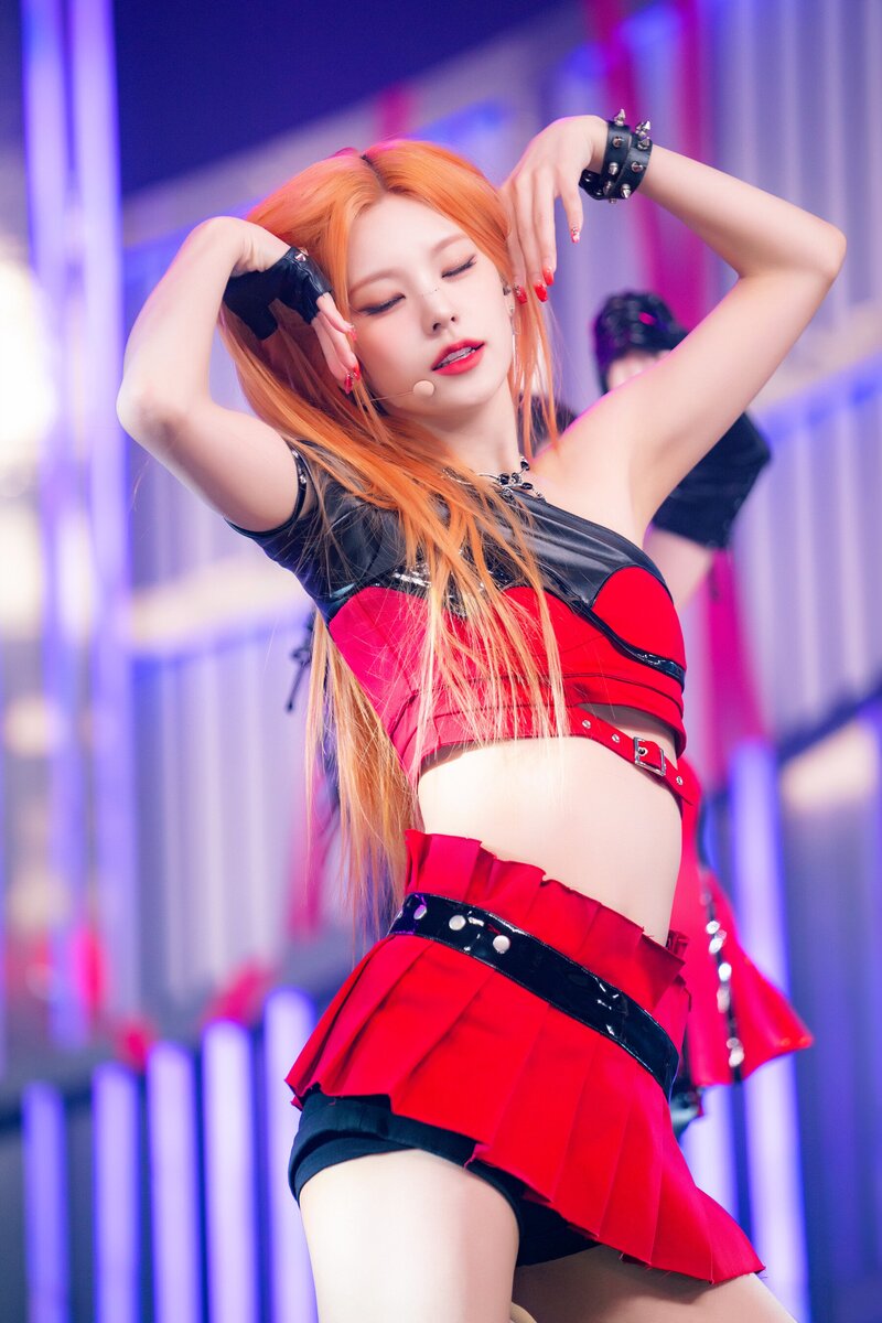 240114 - ITZY 'UNTOUCHABLE' at Inkigayo documents 20